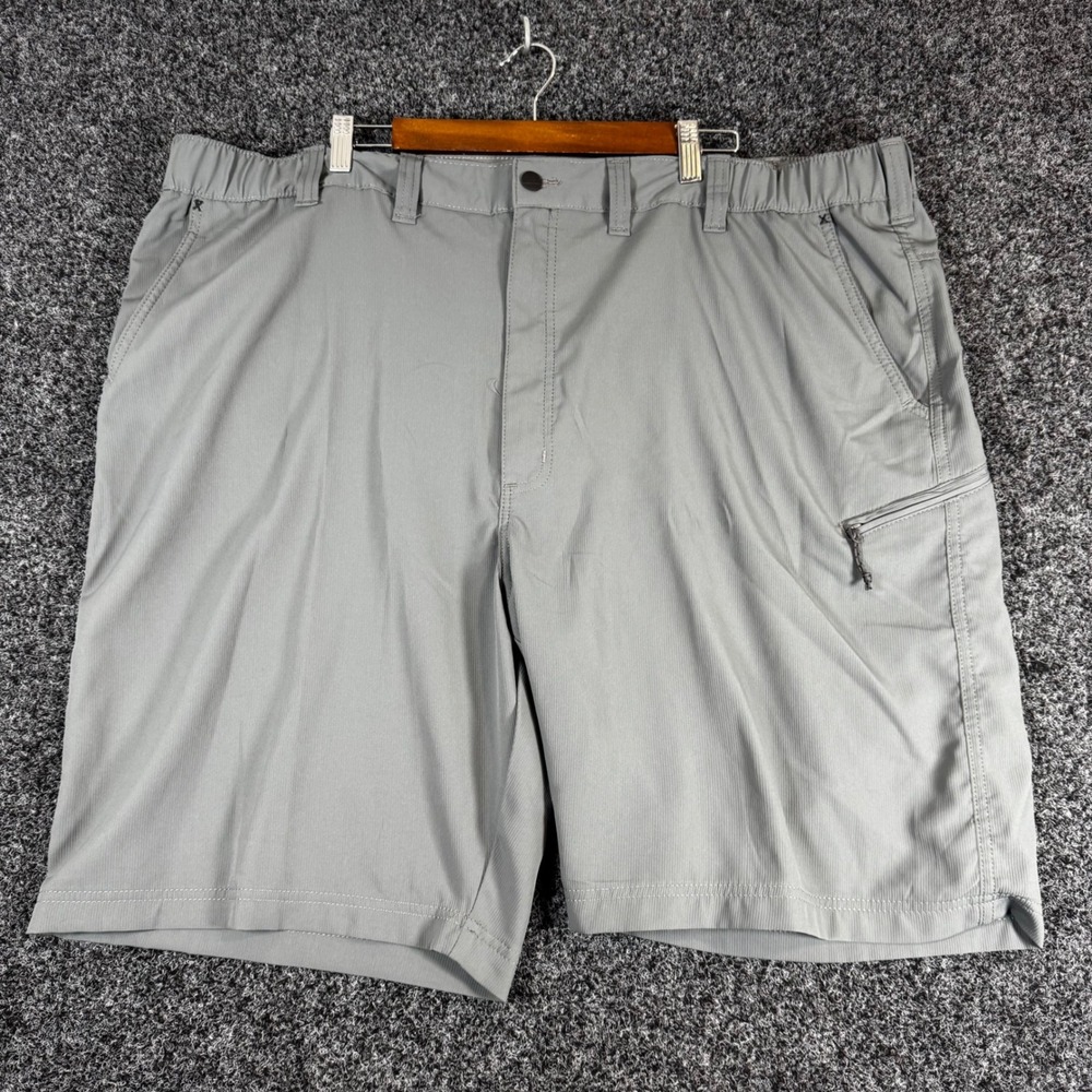 Wrangler Mens Gray Outdoor Performance Cargo Shorts Sz 48 Zipper Pockets Hiking